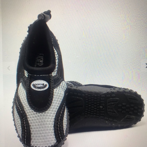 Shose - Picture 2 of 5